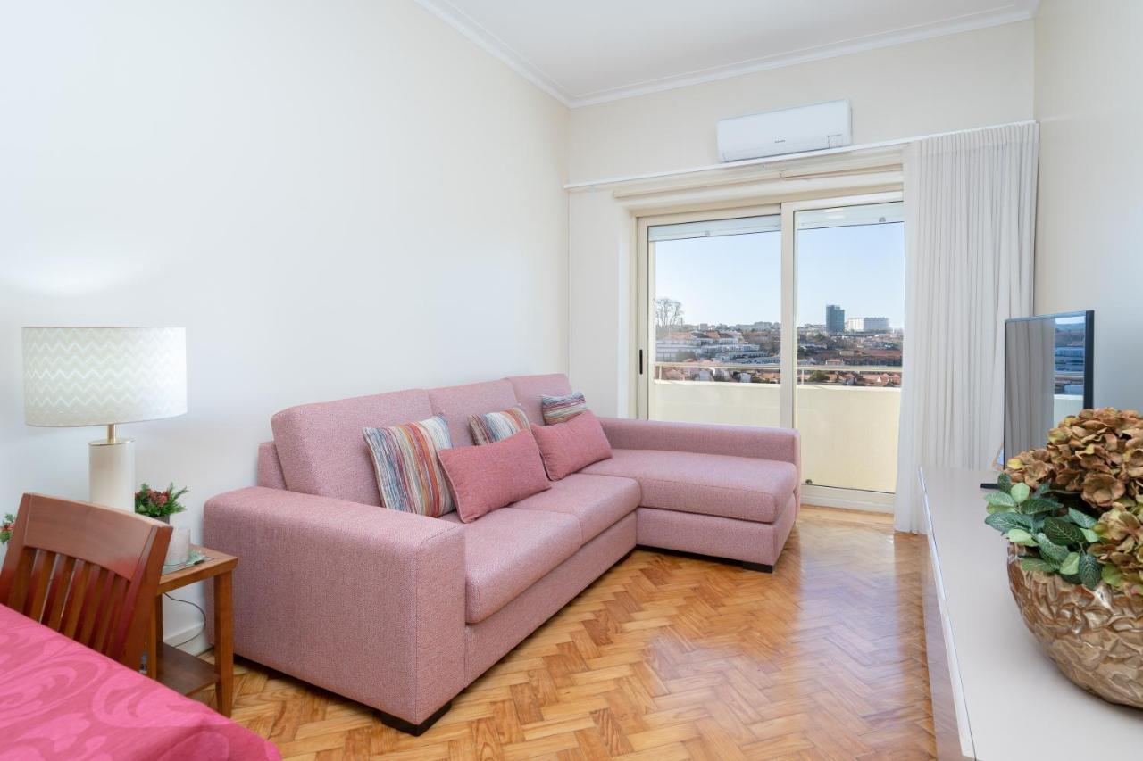 Host Wise - Lovely Bright Flat - Instaworthy View Apartment