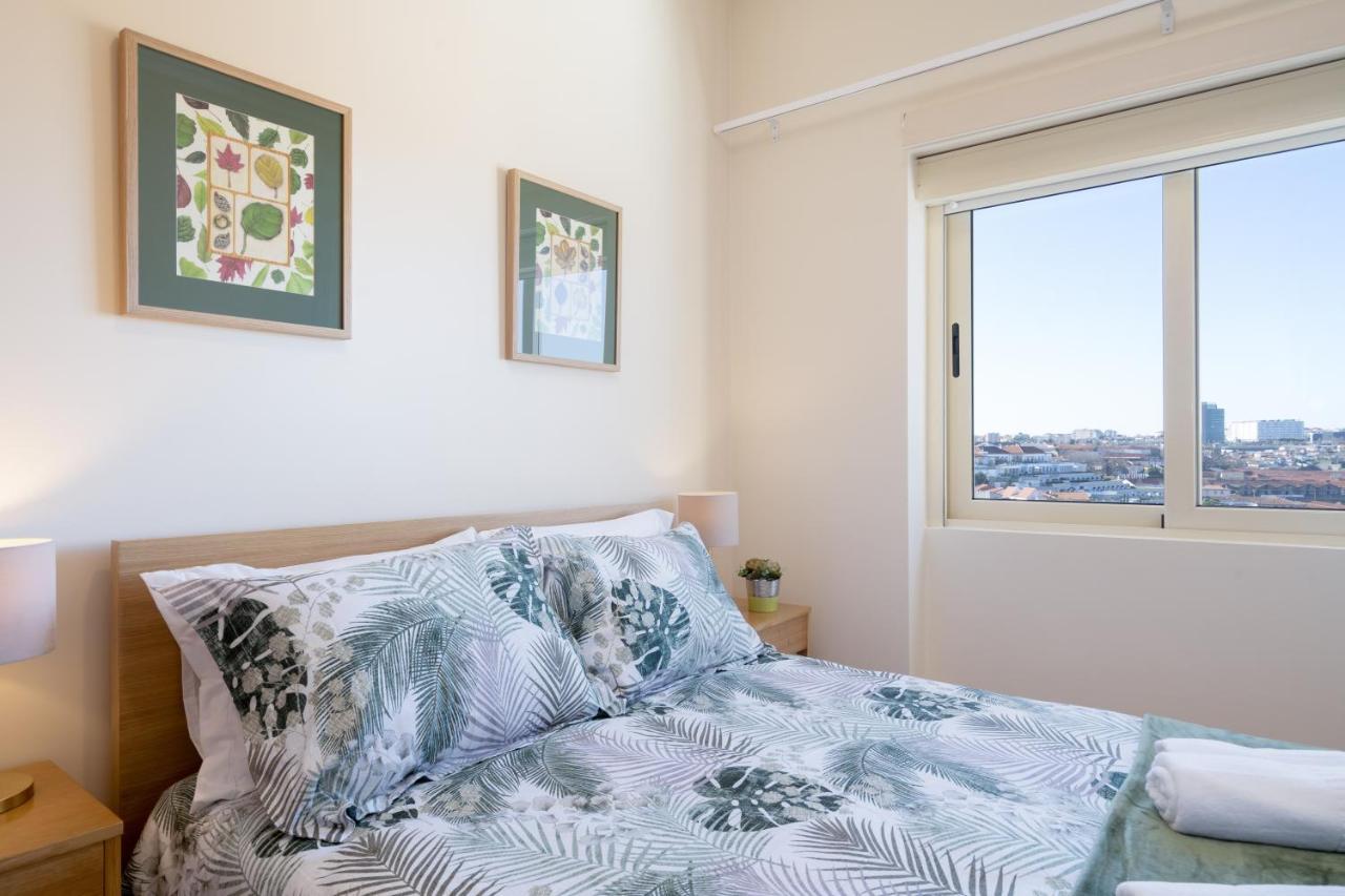 Host Wise - Lovely Bright Flat - Instaworthy View Apartment