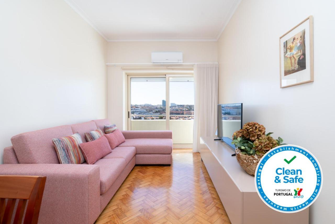 Host Wise - Lovely Bright Flat - Instaworthy View *