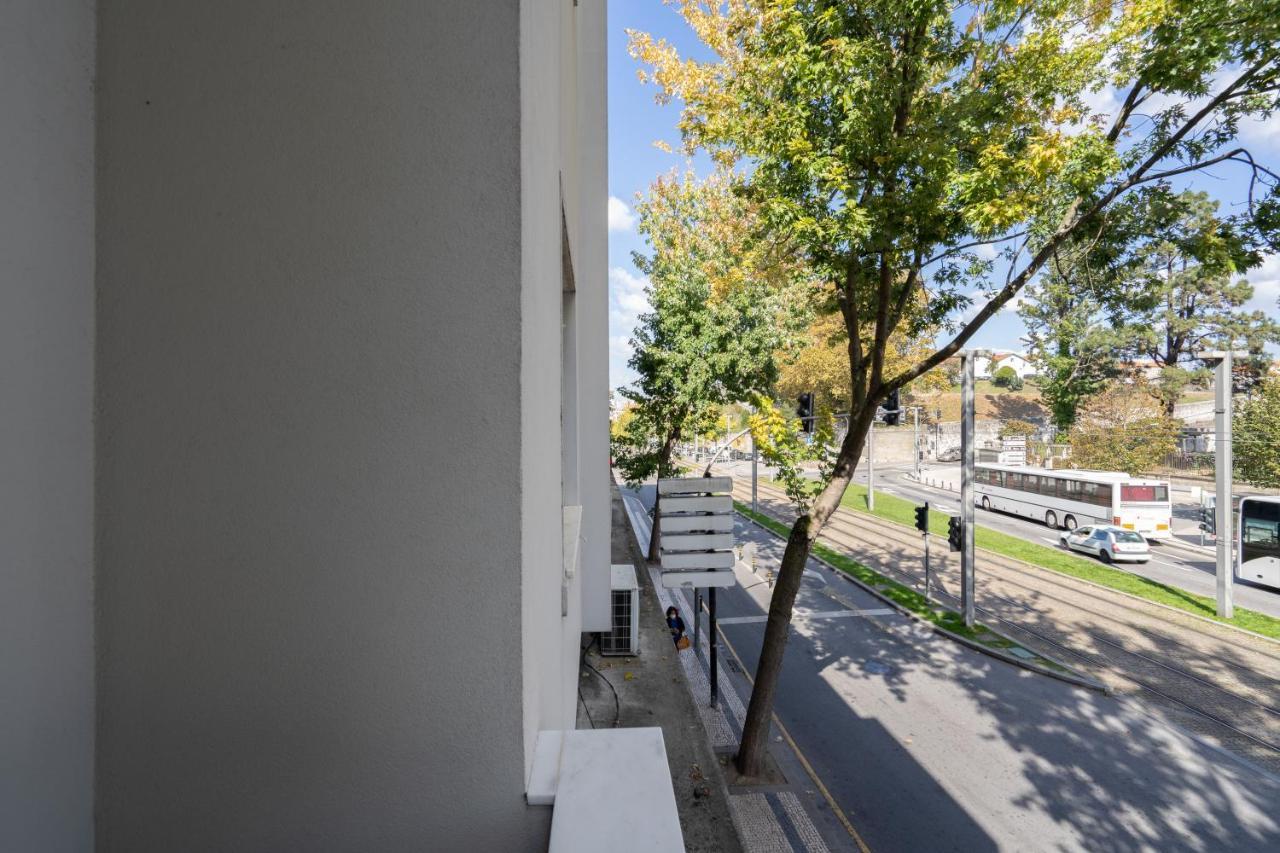 Apartment Host Wise - Lovely Bright Flat - Instaworthy View